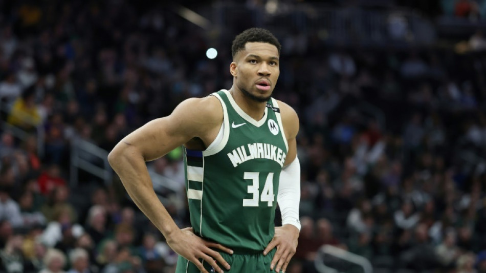 Bucks clinch playoff berth as West battle tightens