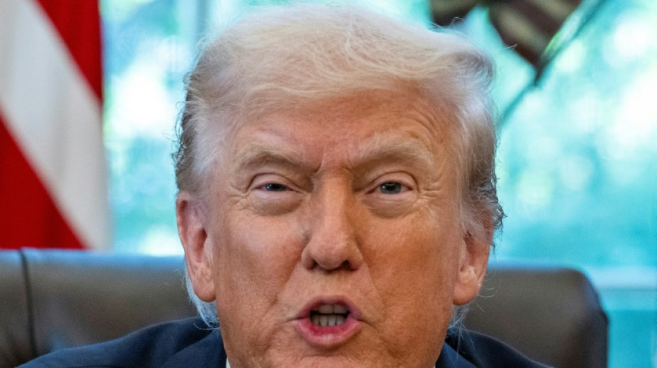 Trump diz que prefeito de Chicago e governador de Illinois deveriam estar presos