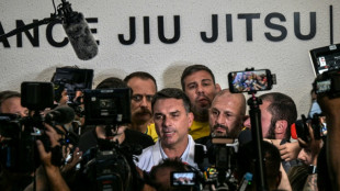 Fl&aacute;vio Bolsonaro cancela su participaci&oacute;n en el &uacute;ltimo debate antes de las elecciones en Brasil