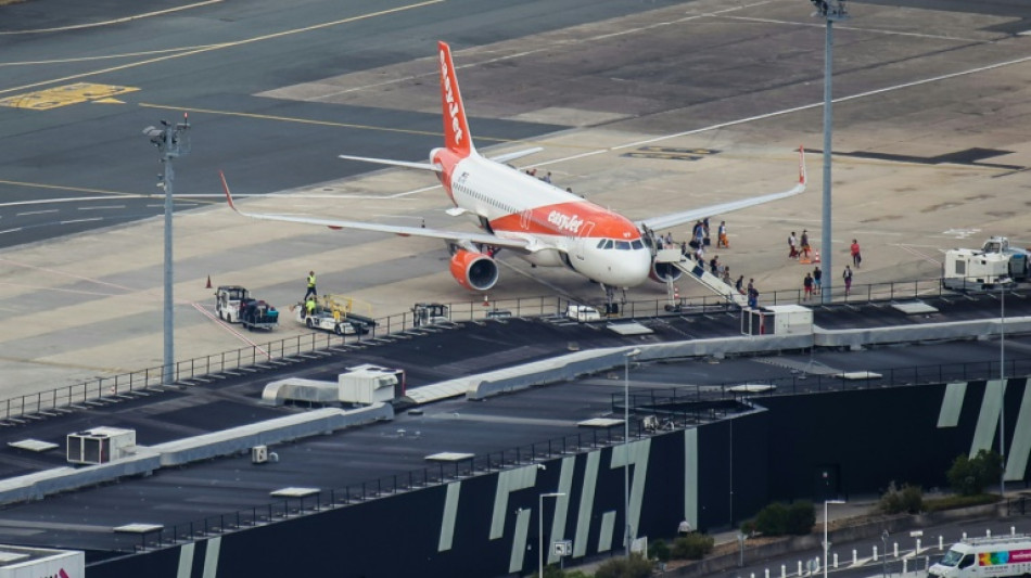 Pilotos de Easyjet inician huelga en Espa&ntilde;a