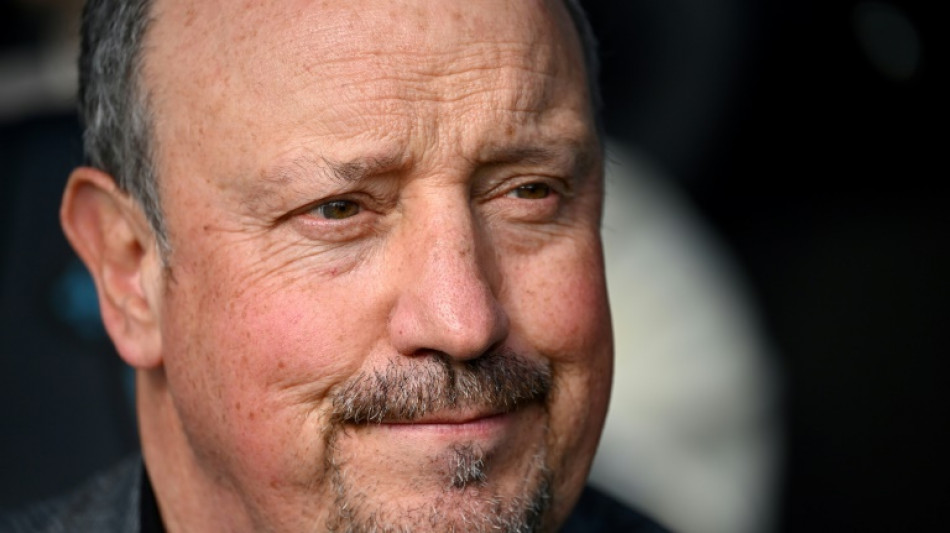 Celta anuncia sa&iacute;da do t&eacute;cnico Rafa Ben&iacute;tez