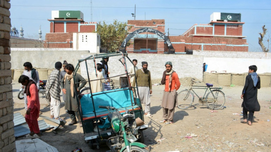 Pakistan: au moins 14 morts dans des attentats et tirs