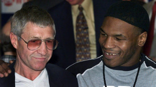 Scottish boxing great Ken Buchanan dead at 77