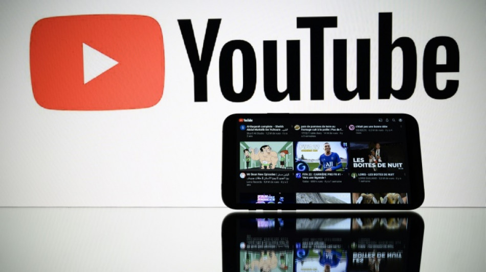 YouTube assouplit ses restrictions sur l'usage de grossi&egrave;ret&eacute;s en fran&ccedil;ais et anglais