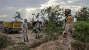 Con pocos avances concluye "d&iacute;a decisivo" para rescate de mineros atrapados en M&eacute;xico