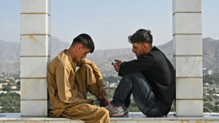 Les &eacute;tudiants afghans divis&eacute;s sur l'interdiction des smartphones &agrave; l'universit&eacute;