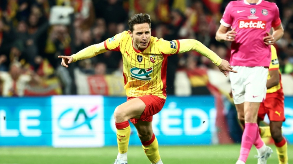Lens sweep past Toulouse to reach French Cup final