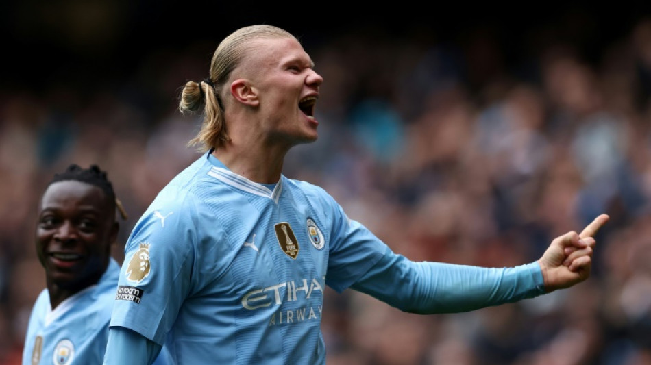 Manchester City vence Everton (2-0) com 2 gols de Haaland e lidera Ingl&ecirc;s