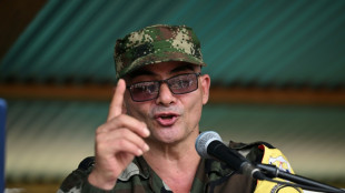 Guerrilheiro mais procurado da Colômbia afirma que não vai se render