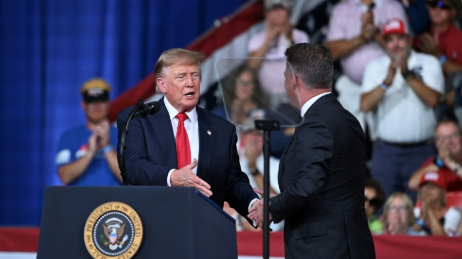Trump k&uuml;ndigt in Beisein von Audi-Chef Milliarden-Investition des Autobauers in den USA an