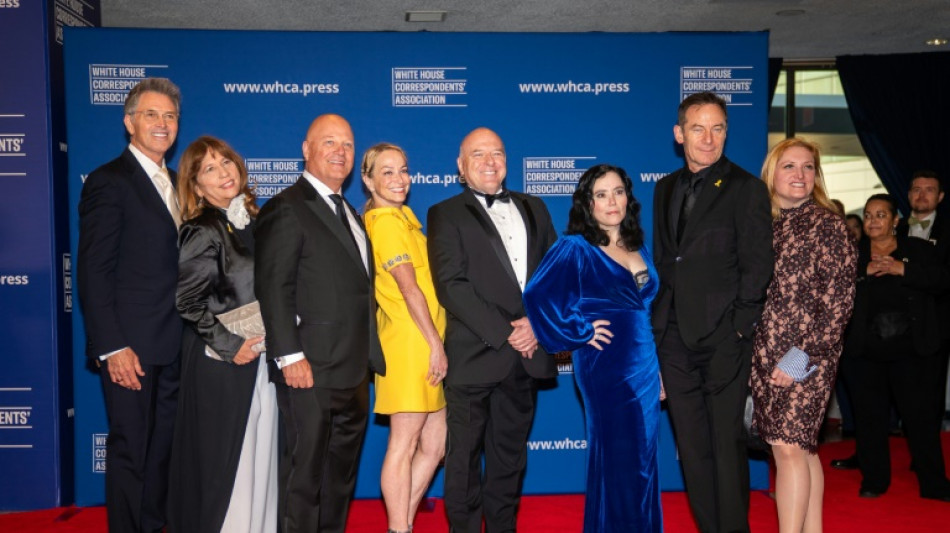 Denigrados por Trump, los periodistas de la Casa Blanca celebran su discreta gala anual