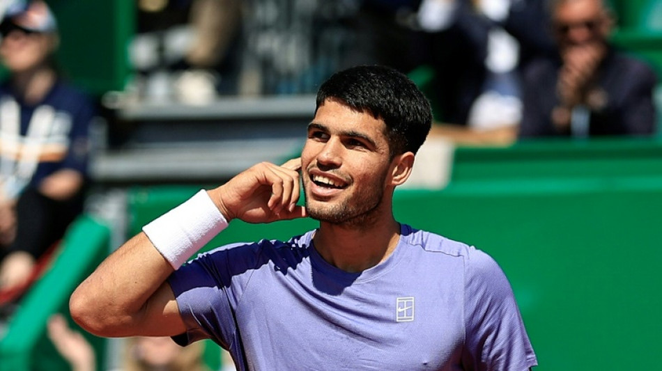 Alcaraz eases into Monte Carlo quarter-finals, Draper out