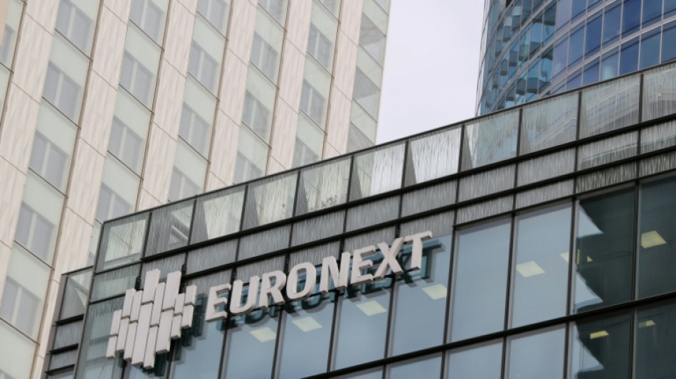 La Bourse de Paris plomb&eacute;e par la hausse du p&eacute;trole et des taux d'emprunt, Herm&egrave;s plonge