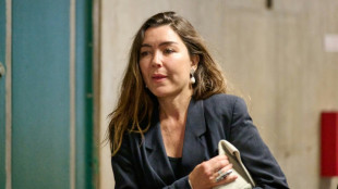 "Je me fais violer": au proc&egrave;s Weinstein, une accusatrice maintient sa version