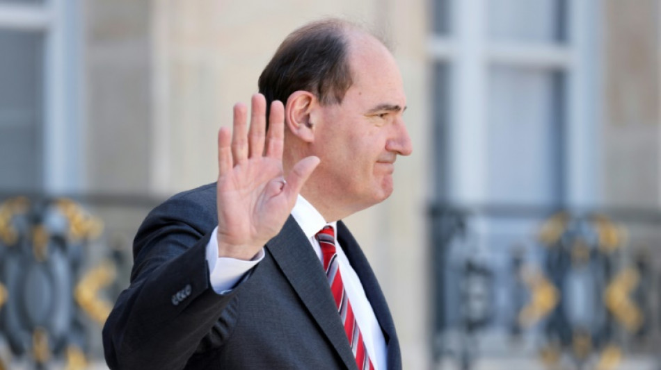 Remaniement: Jean Castex d&eacute;missionne, Elisabeth Borne aux portes de Matignon