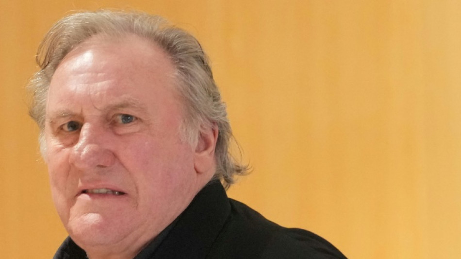 G&eacute;rard Depardieu en tournage au Portugal sous la direction de Fanny Ardant