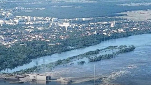 &Uuml;berflutung und Evakuierungen nach Zerst&ouml;rung des Kachowka-Staudamms in Ukraine