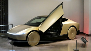Tesla lan&ccedil;a Cybercab, um robot&aacute;xi sem volante nem pedais
