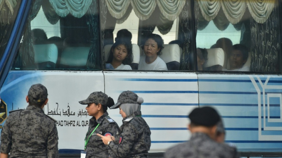 Malaysia starts sending Myanmar migrants home