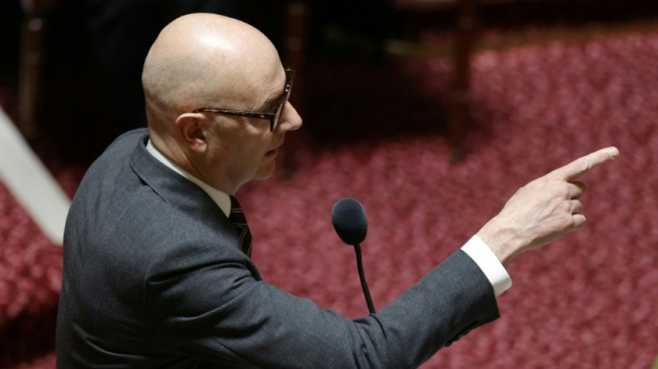 Budget: "Le temps nous est compté" et "le compromis devient urgent", alerte Lescure devant le Sénat