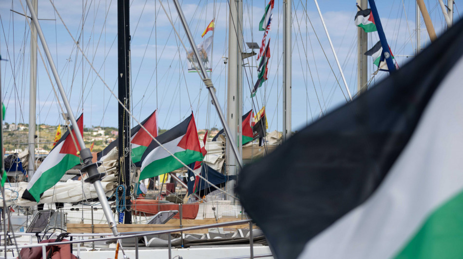 Tel Aviv, 175 attivisti della Flotilla su navi israeliane verso Israele