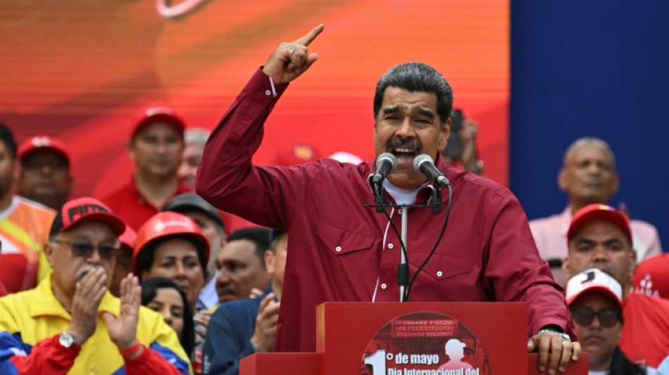 Maduro descarta aumento de salario m&iacute;nimo pero anuncia bonos por USD 60