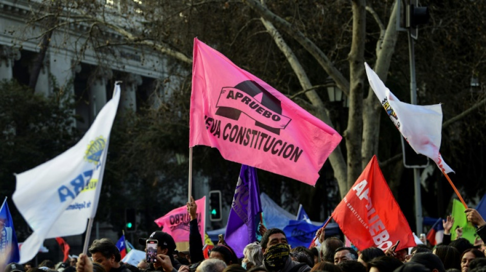 Chile decide en plebiscito entre una sociedad liberal o m&aacute;s solidaria
