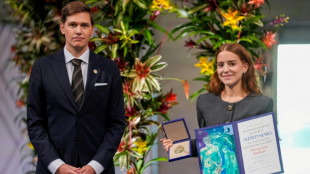 Camino a Oslo, Machado llama a los venezolanos a "luchar por la libertad"