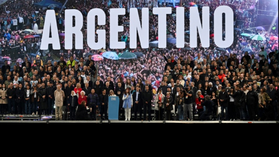 La vicepresidenta argentina pide desechar el acuerdo con el FMI en un acto de campa&ntilde;a
