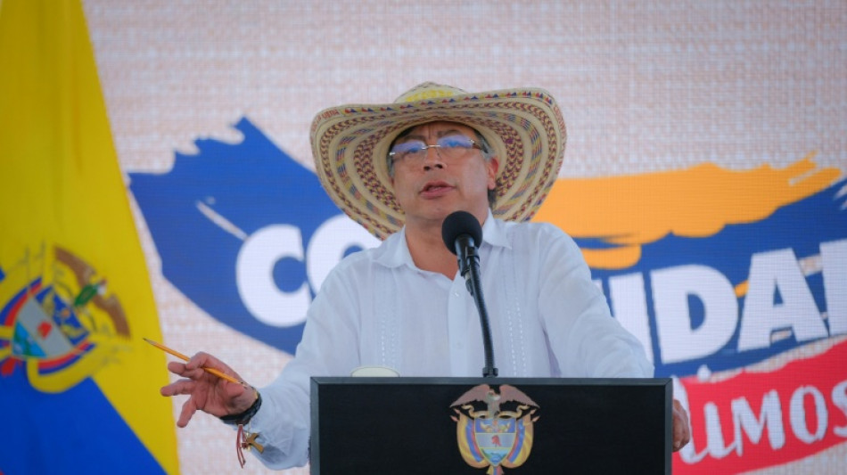 Petro anuncia conversas de paz com maior grupo narco da Colômbia