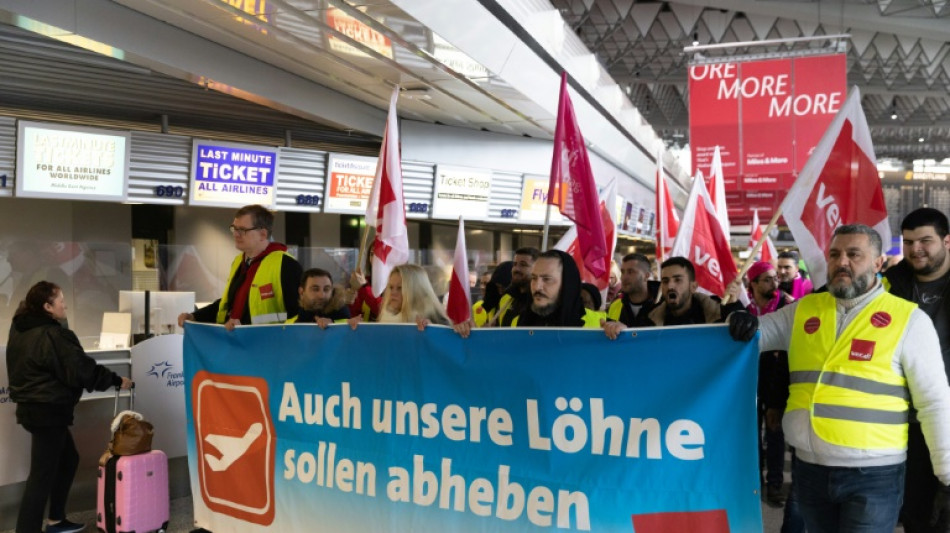 Warnstreiks an vier Flugh&auml;fen in Nordrhein-Westfalen und Baden-W&uuml;rttemberg