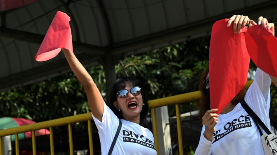 Filipinos exigen derecho a divorcio en pa&iacute;s de mayor&iacute;a cat&oacute;lica