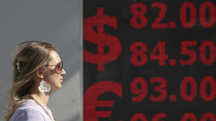 L'euro parte stabile sul dollaro, attesa per dati sul lavoro Usa