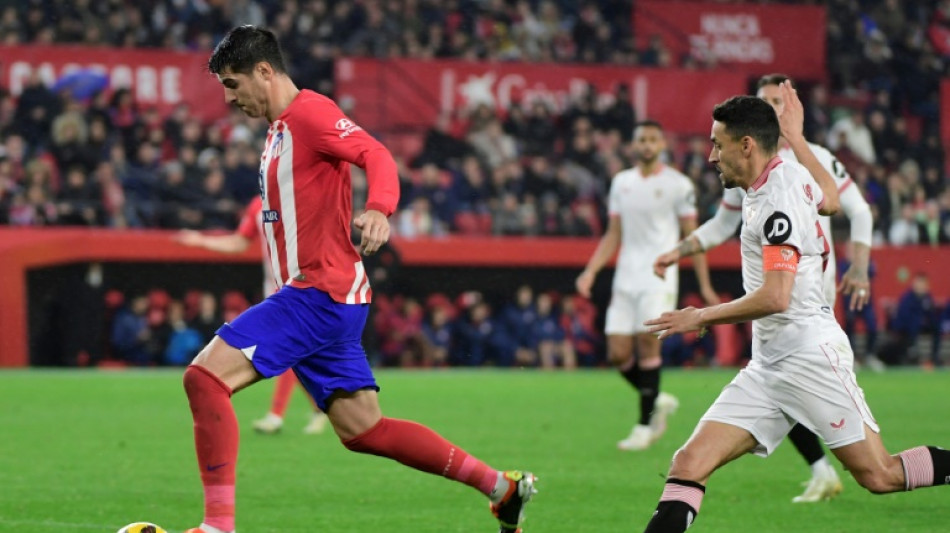 Les&atilde;o no joelho de Morata &eacute; menos s&eacute;ria e atacante poder&aacute; voltar em at&eacute; 3 semanas