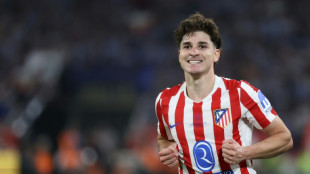 Atletico will not sell Alvarez, says Simeone