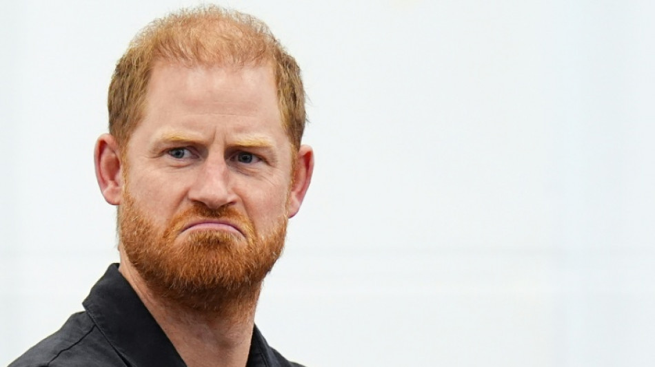 El pr&iacute;ncipe Enrique denuncia una "intrusi&oacute;n" de los paparazzi con sus hijos