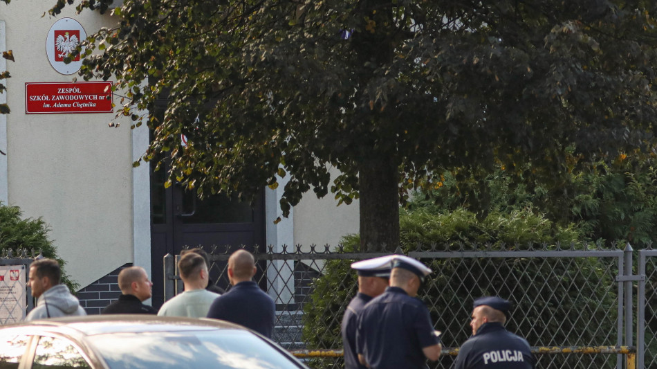 Nuovo attacco con coltello in una scuola in Polonia, uccisa una donna