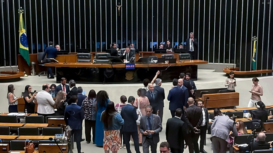 Congresso debate PL da dosimetria, que pode reduzir pena de Bolsonaro
