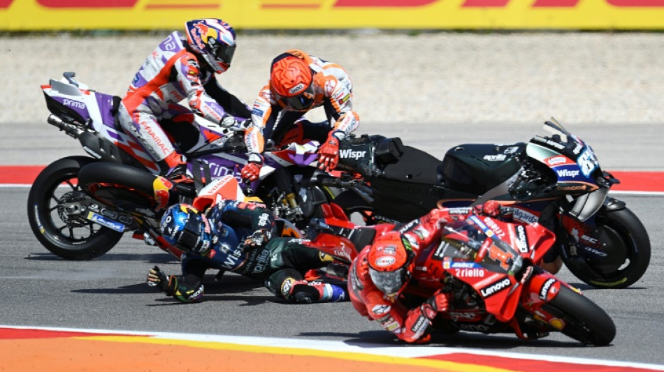 Marquez suffers possible fractured hand after Portugal crash