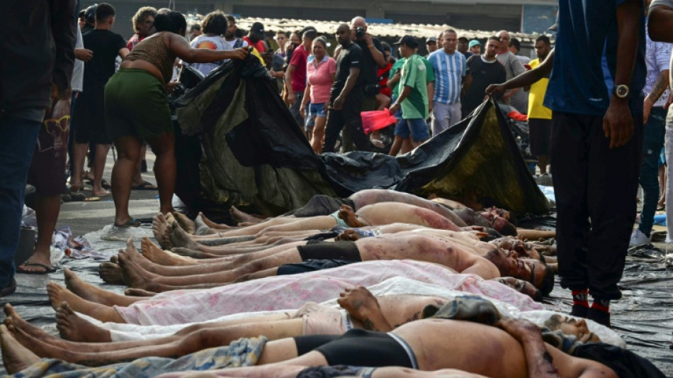Horrorizados, vecinos recuperan decenas de cuerpos tras la operación más letal en Rio de Janeiro