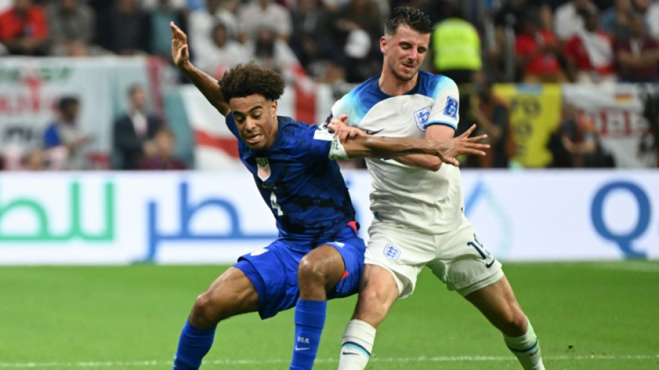 Sluggish England frustrated in US stalemate