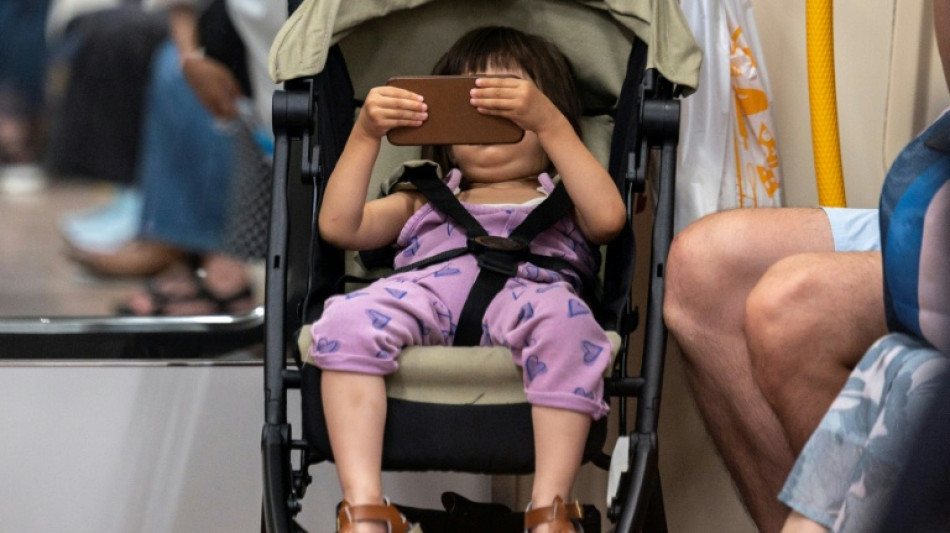 Prien h&auml;lt Umgang mit digitalen Medien in der Gesellschaft f&uuml;r fahrl&auml;ssig