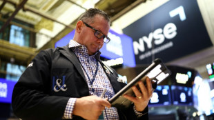 Wall Street cl&ocirc;ture en baisse, les taux touchent des sommets
