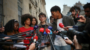 Frankreichs Regierung ruft zum Blockade-Ende auf - Sch&uuml;ler wollen weiter protestieren
