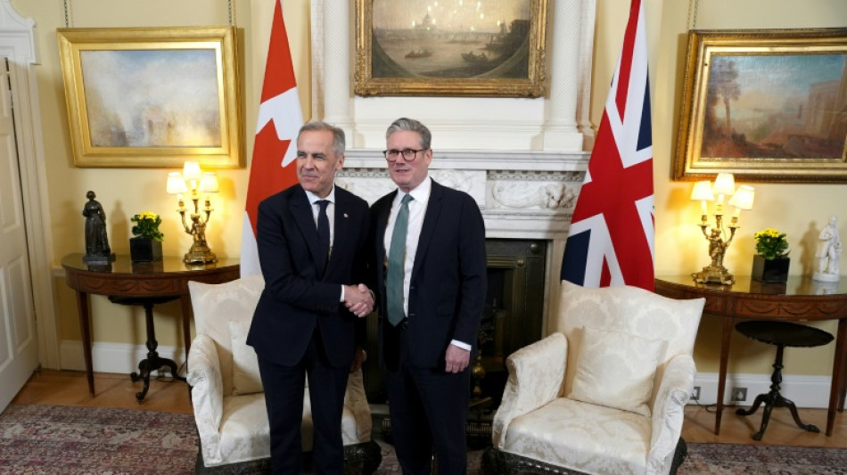 El primer ministro canadiense busc&oacute; reforzar en Par&iacute;s y Londres sus relaciones con Europa