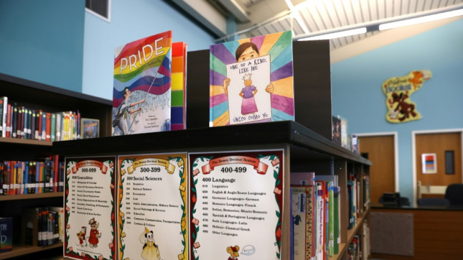 Suprema Corte dos EUA respalda pais que não querem temas LGBTQ+ em sala de aula