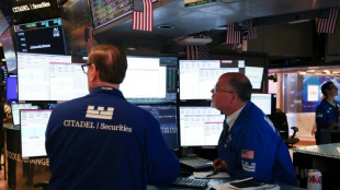 Wall Street cl&ocirc;ture en hausse, le S&P 500 et le Nasdaq au sommet