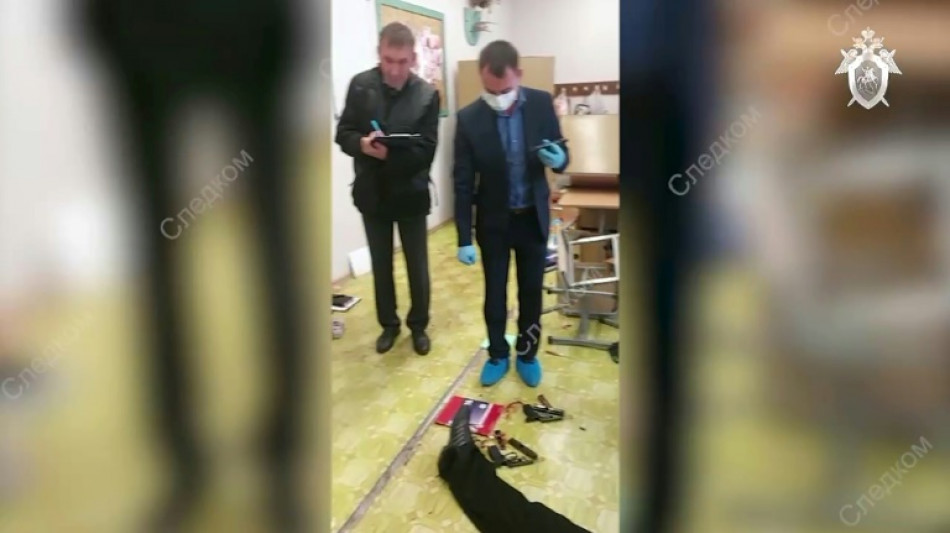Al menos trece muertos, entre ellos siete ni&ntilde;os, en un tiroteo en una escuela en Rusia