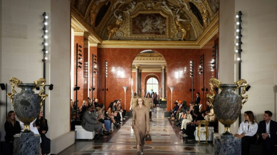 Louis Vuitton apresenta em Paris coleção cômoda 'como em casa'