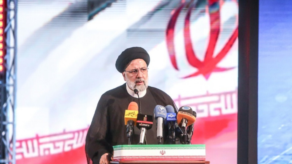 Ir&aacute;n presenta un misil bal&iacute;stico supers&oacute;nico